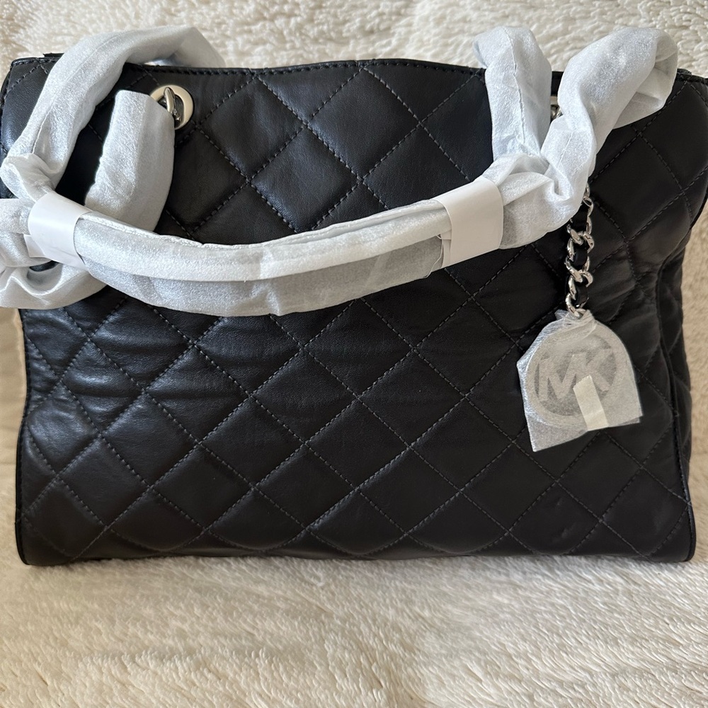 MICHAEL Michael Kors Susannah Large Quilted Tote
